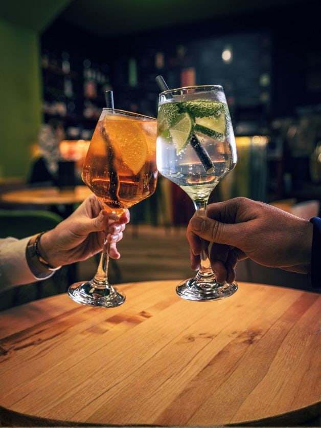 irving cocktail bar​